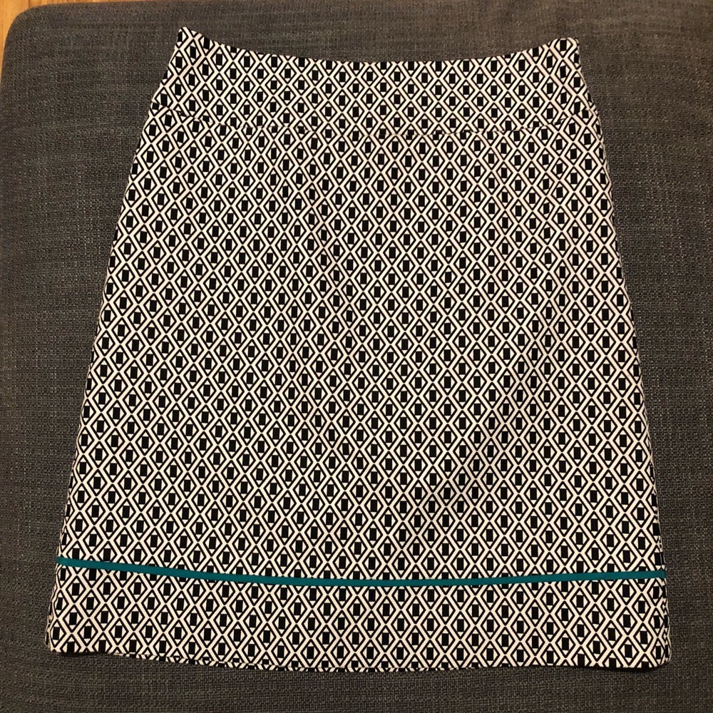 Geometric Ann Taylor Skirt